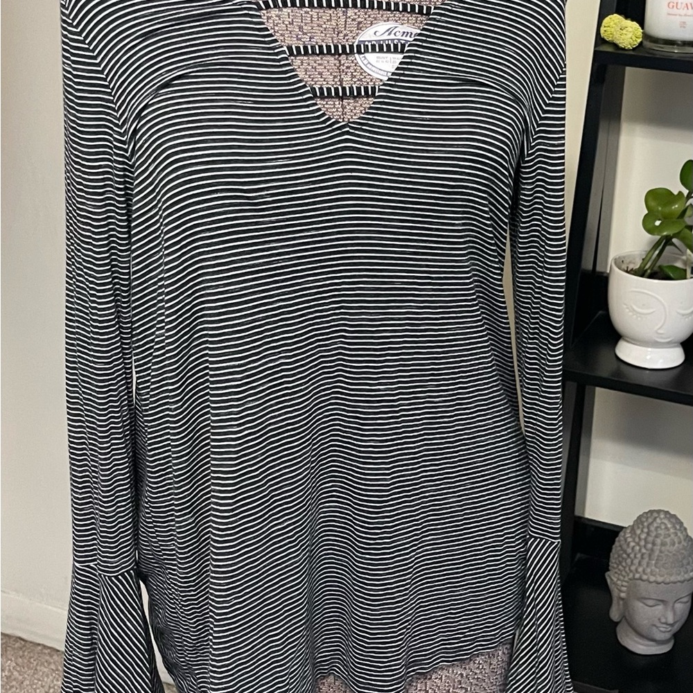 American Eagle Outfitters Striped Long Sleeve Tee